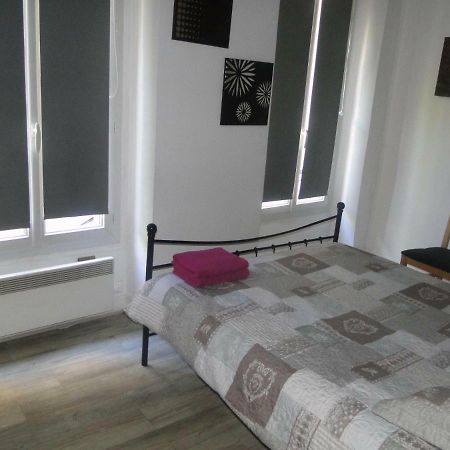Appartement Notre Dame Париж Екстериор снимка